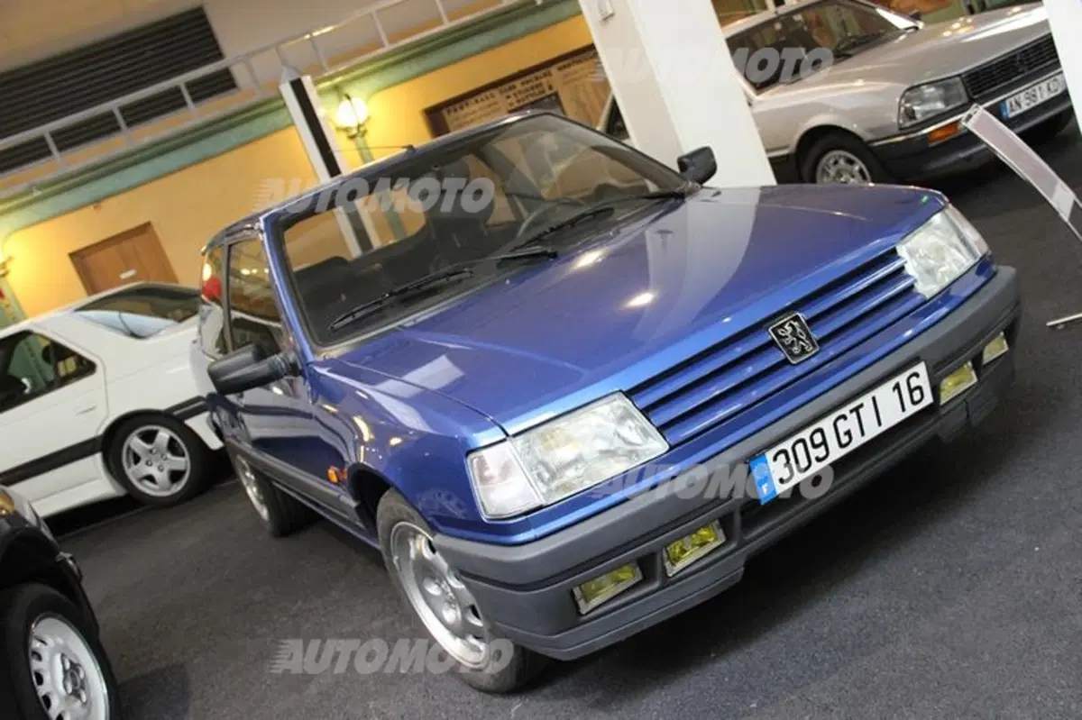 Peugeot: una notte al museo. Di Sochaux/Prima parte (102)