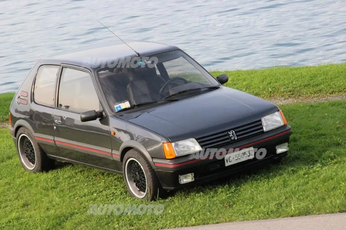Peugeot: una notte al museo. Di Sochaux/Prima parte (113)