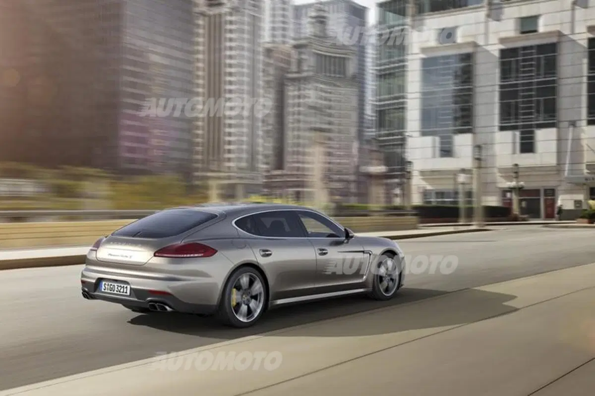 Porsche Panamera Turbo S M.Y. 2014 (3)