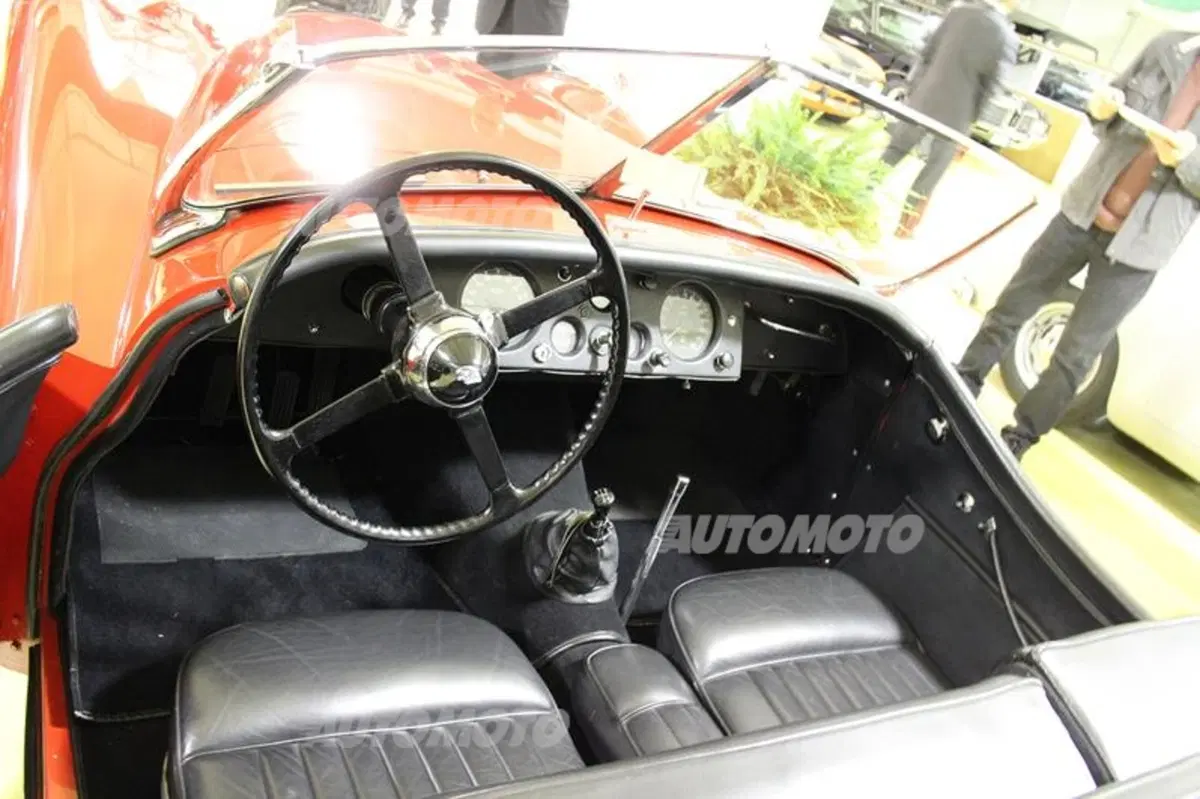 RuhmVollSteuer: l'albergo a 5 stelle per auto (e moto) d'epoca (9)