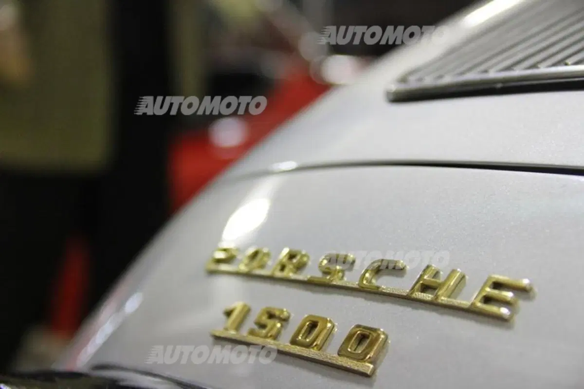 RuhmVollSteuer: l'albergo a 5 stelle per auto (e moto) d'epoca (20)