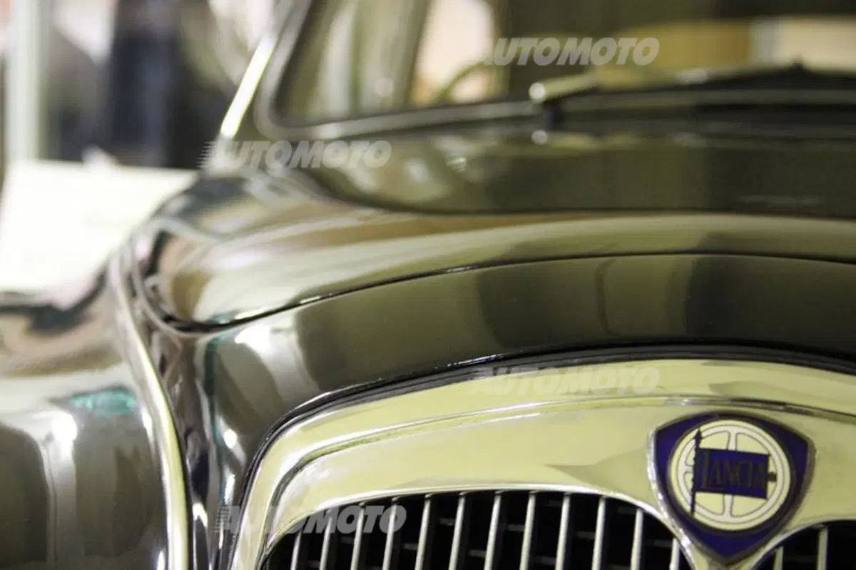 RuhmVollSteuer: l'albergo a 5 stelle per auto (e moto) d'epoca (31)