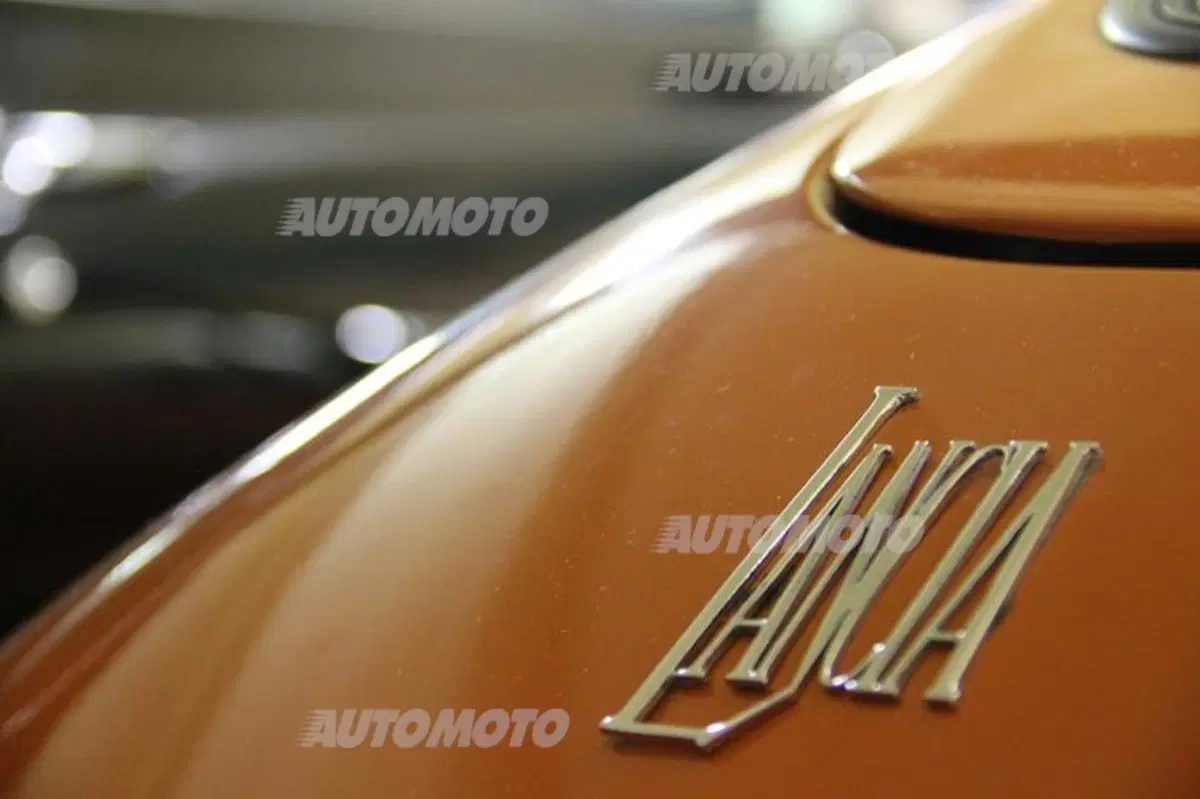 RuhmVollSteuer: l'albergo a 5 stelle per auto (e moto) d'epoca (37)