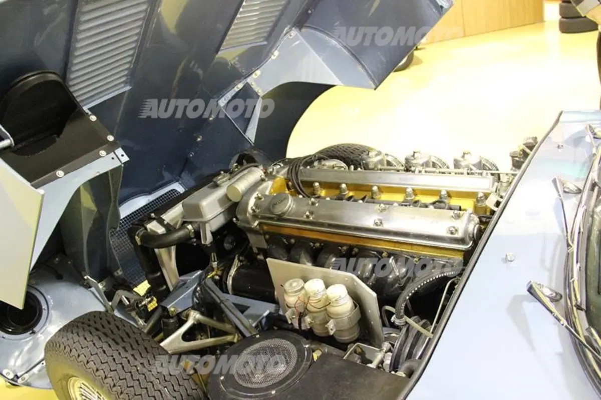 RuhmVollSteuer: l'albergo a 5 stelle per auto (e moto) d'epoca (39)