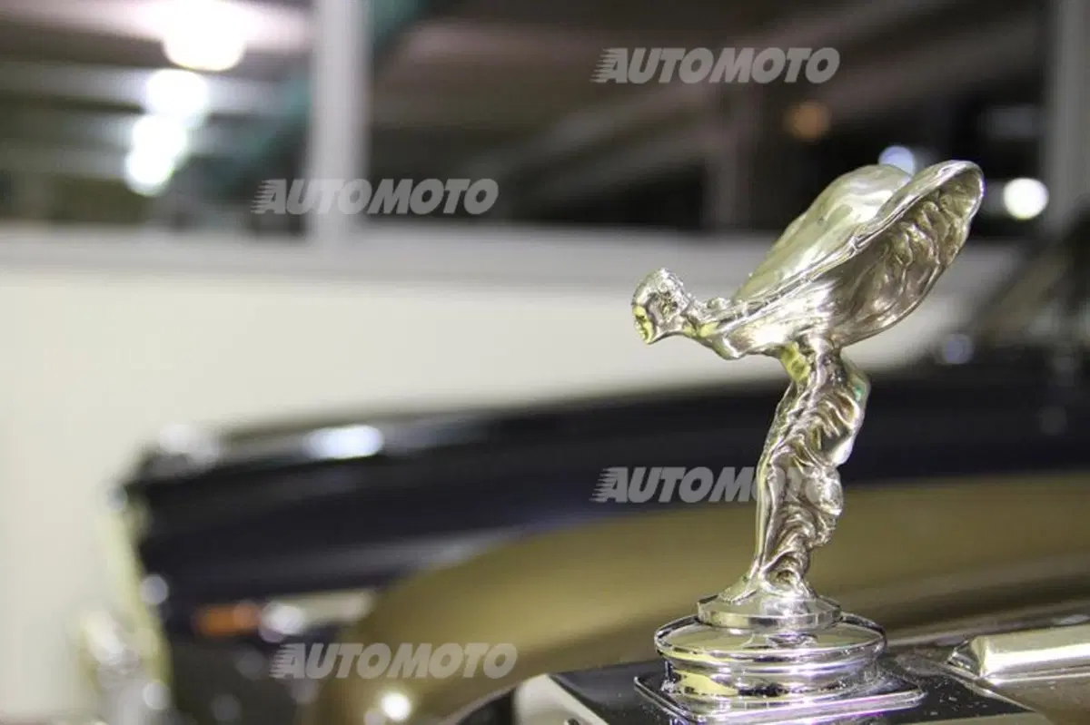 RuhmVollSteuer: l'albergo a 5 stelle per auto (e moto) d'epoca (42)