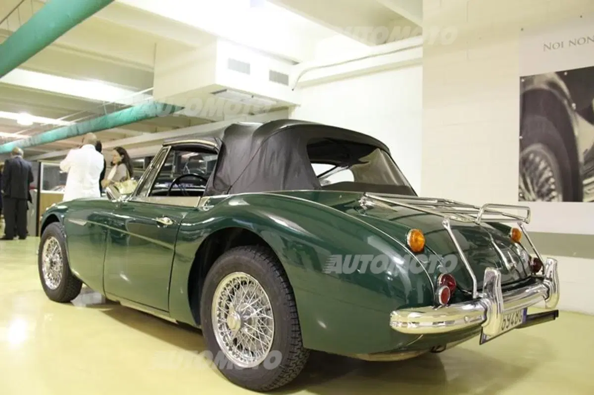 RuhmVollSteuer: l'albergo a 5 stelle per auto (e moto) d'epoca (48)