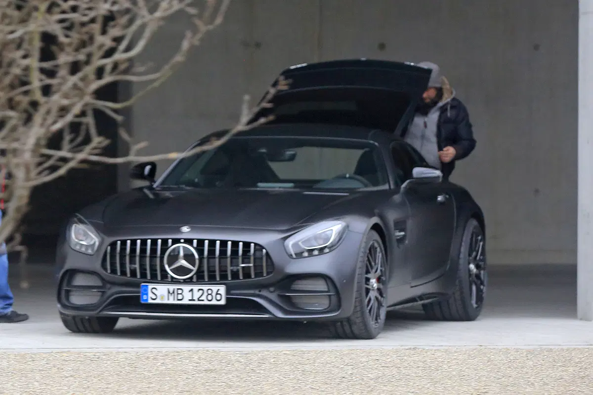 Mercedes AMG GT C Coupé, le foto spia
