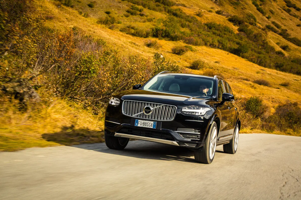Volvo XC90 T8: tutta la potenza dell’ibrido [Video] (3)