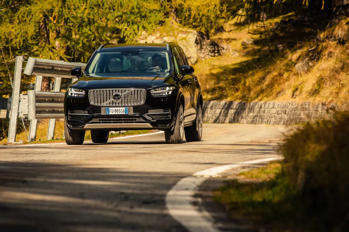 Volvo XC90 T8: tutta la potenza dell’ibrido [Video] (12)