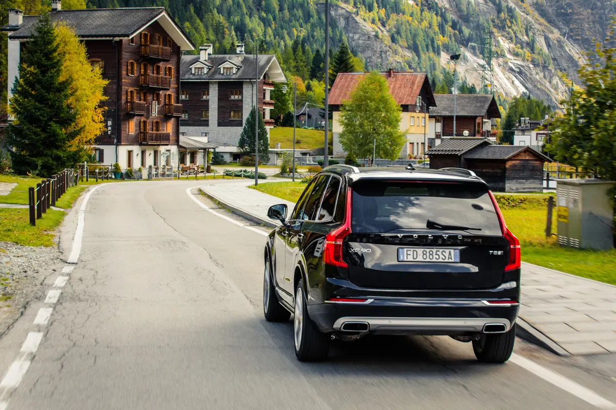 Volvo XC90 T8: tutta la potenza dell’ibrido [Video] (10)