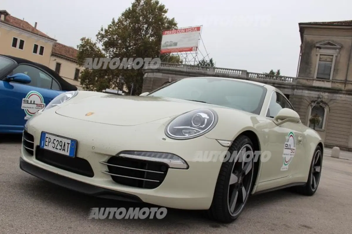 Porsche 911: rifarsi gli occhi al raduno con 50 anni di storia (21)