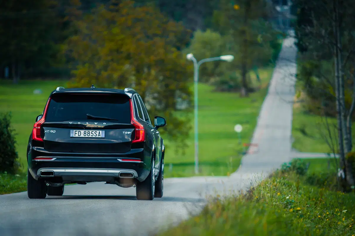 Volvo XC90 T8: tutta la potenza dell’ibrido [Video] (24)