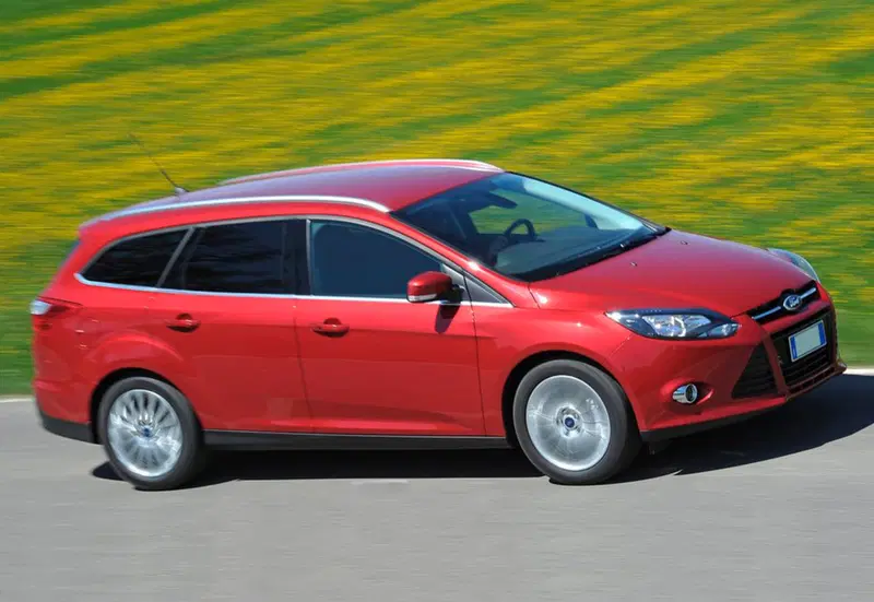 Ford Focus Station Wagon 2.0 TDCi 185 CV Powershift SW ST3
