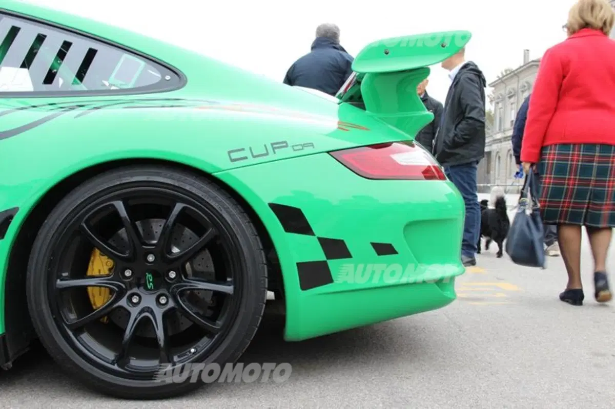 Porsche 911: rifarsi gli occhi al raduno con 50 anni di storia (34)
