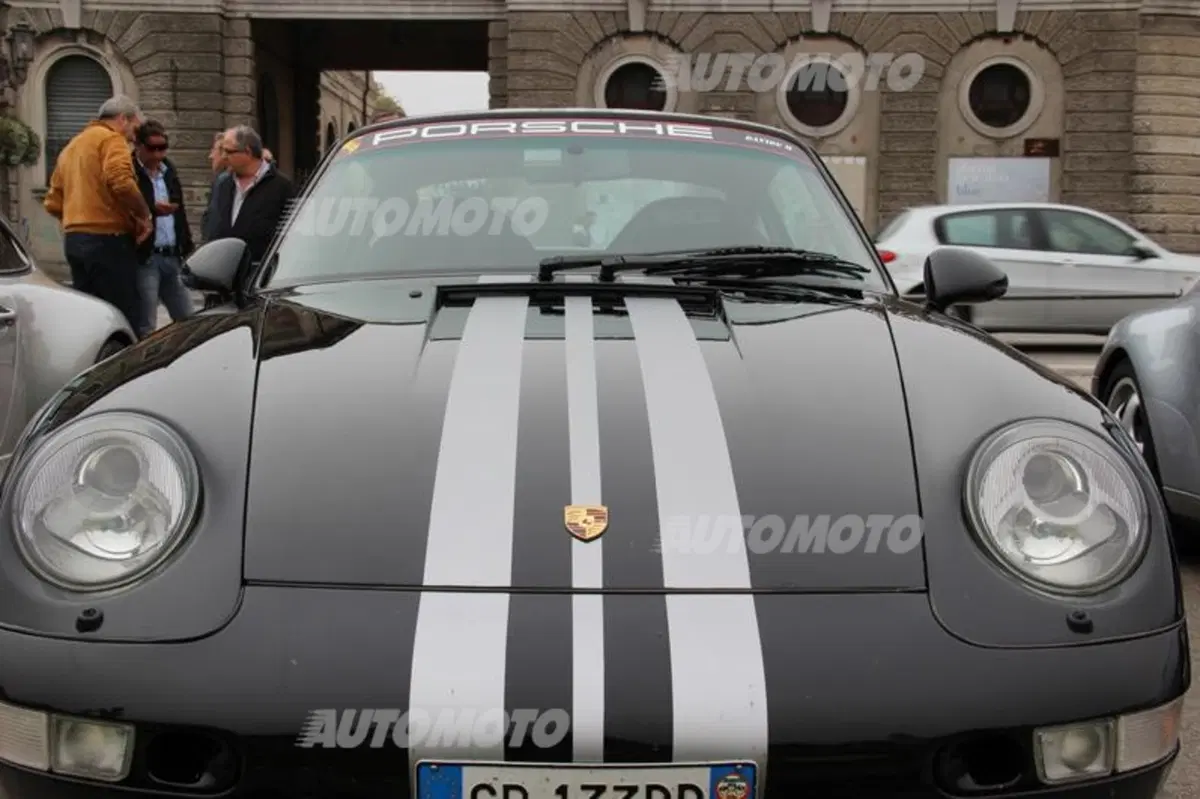 Porsche 911: rifarsi gli occhi al raduno con 50 anni di storia (38)