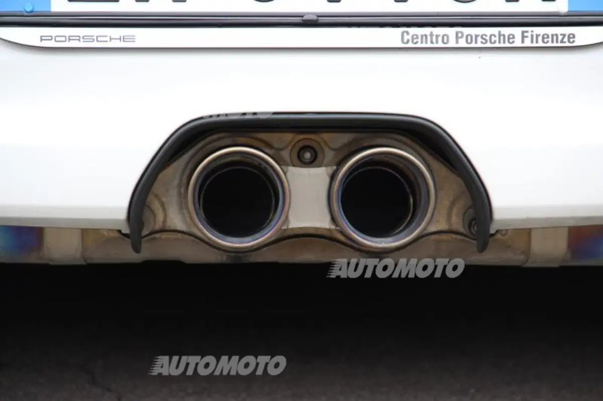 Porsche 911: rifarsi gli occhi al raduno con 50 anni di storia (45)