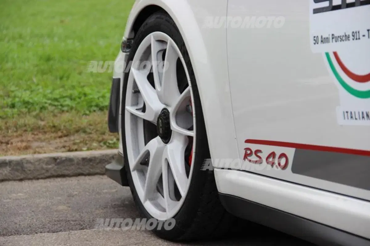 Porsche 911: rifarsi gli occhi al raduno con 50 anni di storia (53)