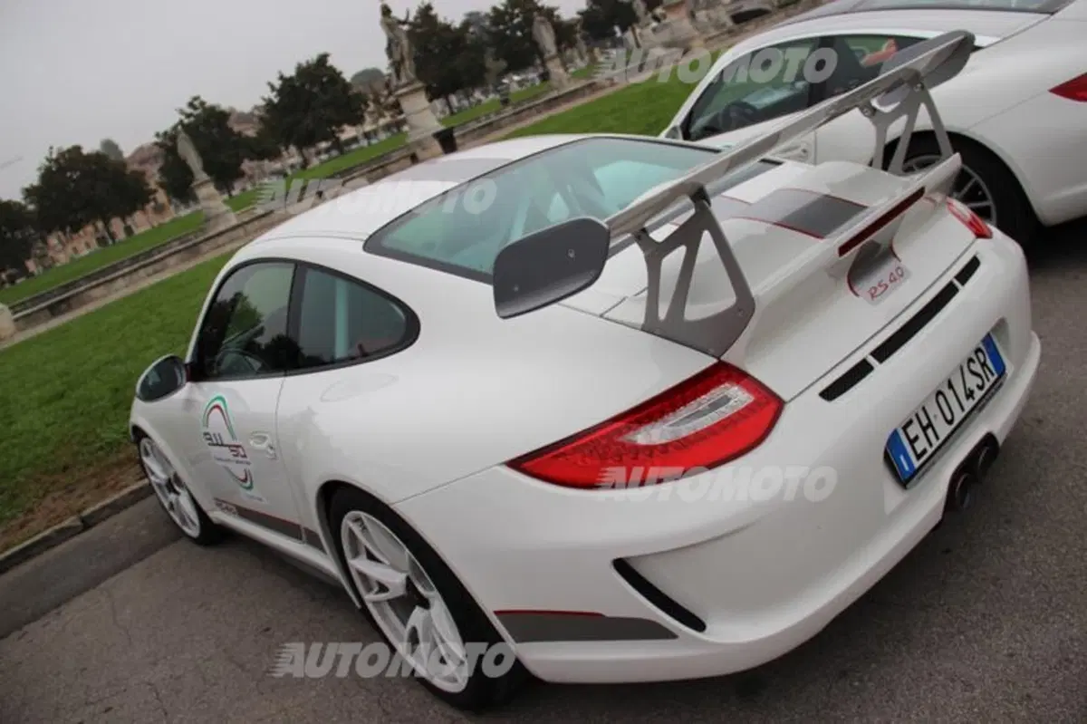 Porsche 911: rifarsi gli occhi al raduno con 50 anni di storia (54)