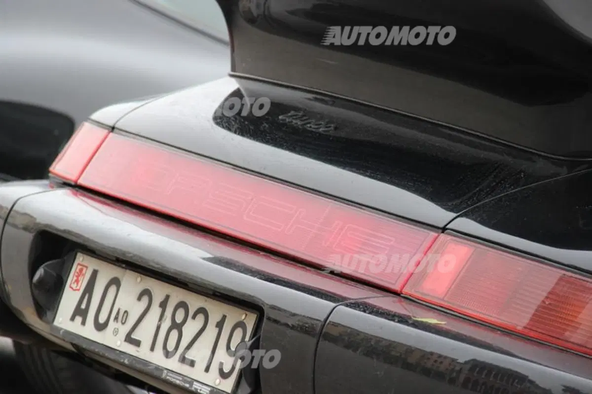 Porsche 911: rifarsi gli occhi al raduno con 50 anni di storia (77)