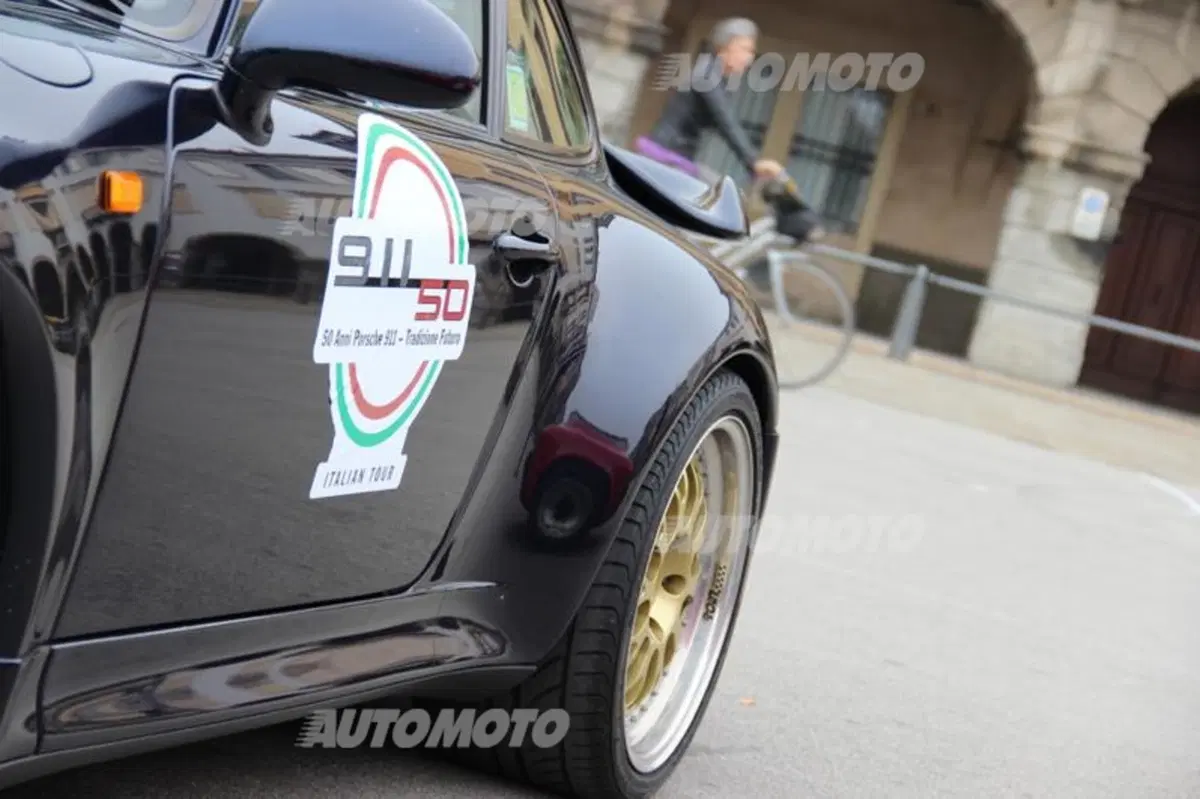 Porsche 911: rifarsi gli occhi al raduno con 50 anni di storia (85)