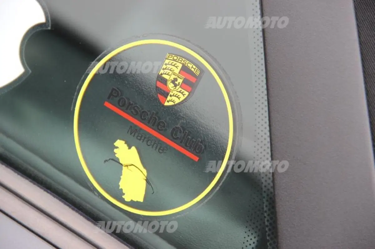 Porsche 911: rifarsi gli occhi al raduno con 50 anni di storia (94)