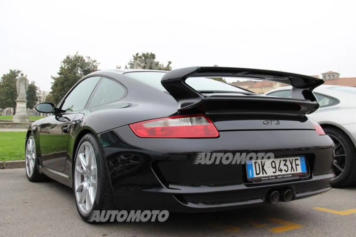 Porsche 911: rifarsi gli occhi al raduno con 50 anni di storia (107)