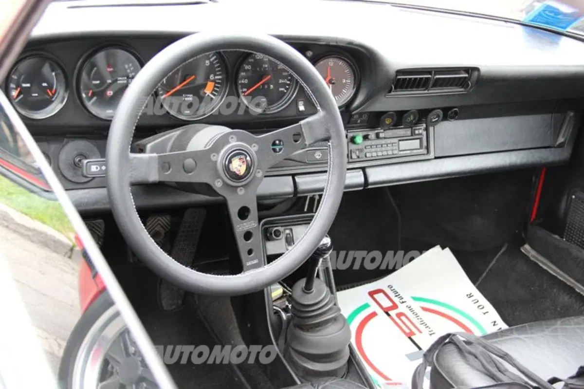 Porsche 911: rifarsi gli occhi al raduno con 50 anni di storia (115)