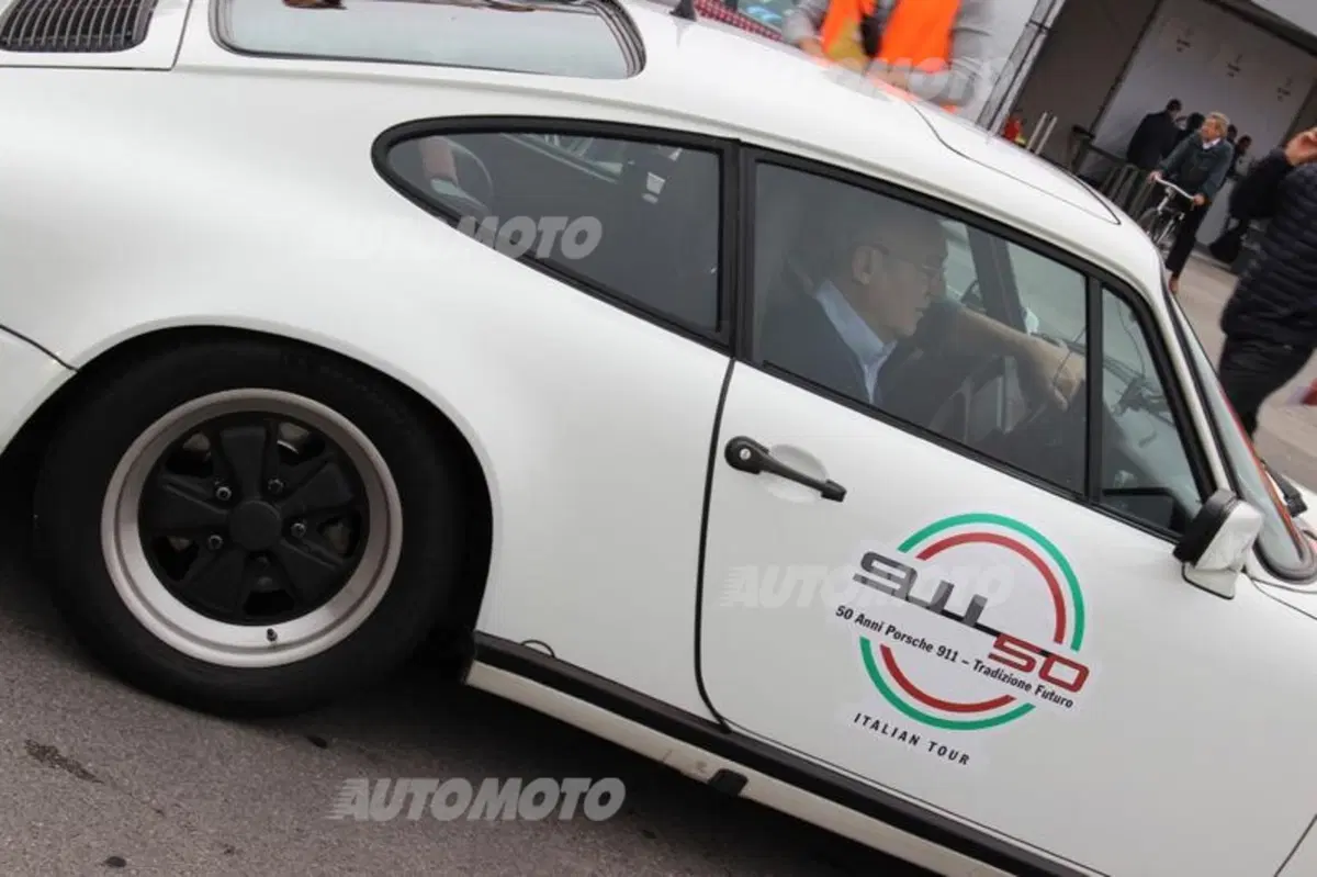 Porsche 911: rifarsi gli occhi al raduno con 50 anni di storia (122)