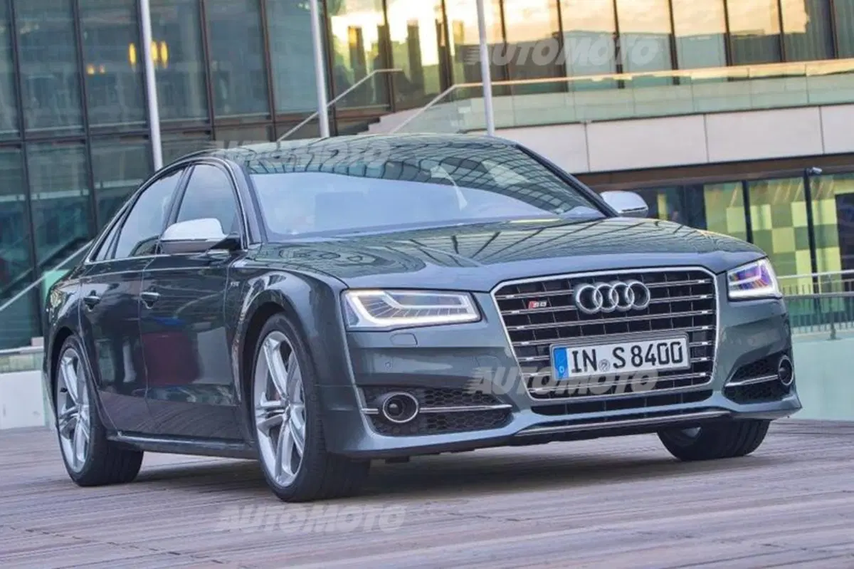 Audi A8 restyling (32)