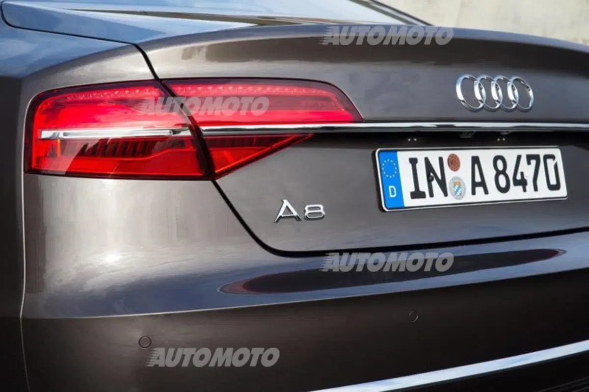 Audi A8 restyling (46)