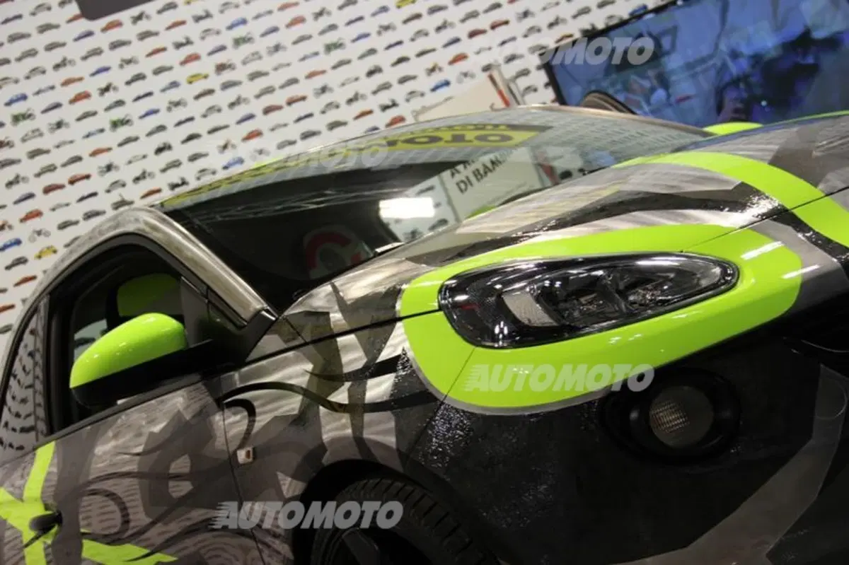 Opel Adam: ecco l'esemplare realizzato da Rossi e Drudi per beneficenza (8)