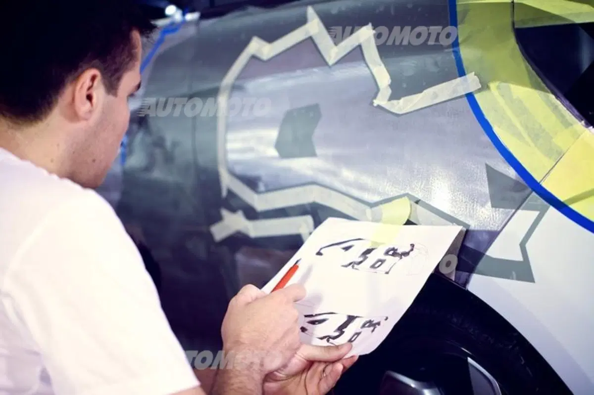Opel Adam: ecco l'esemplare realizzato da Rossi e Drudi per beneficenza (45)