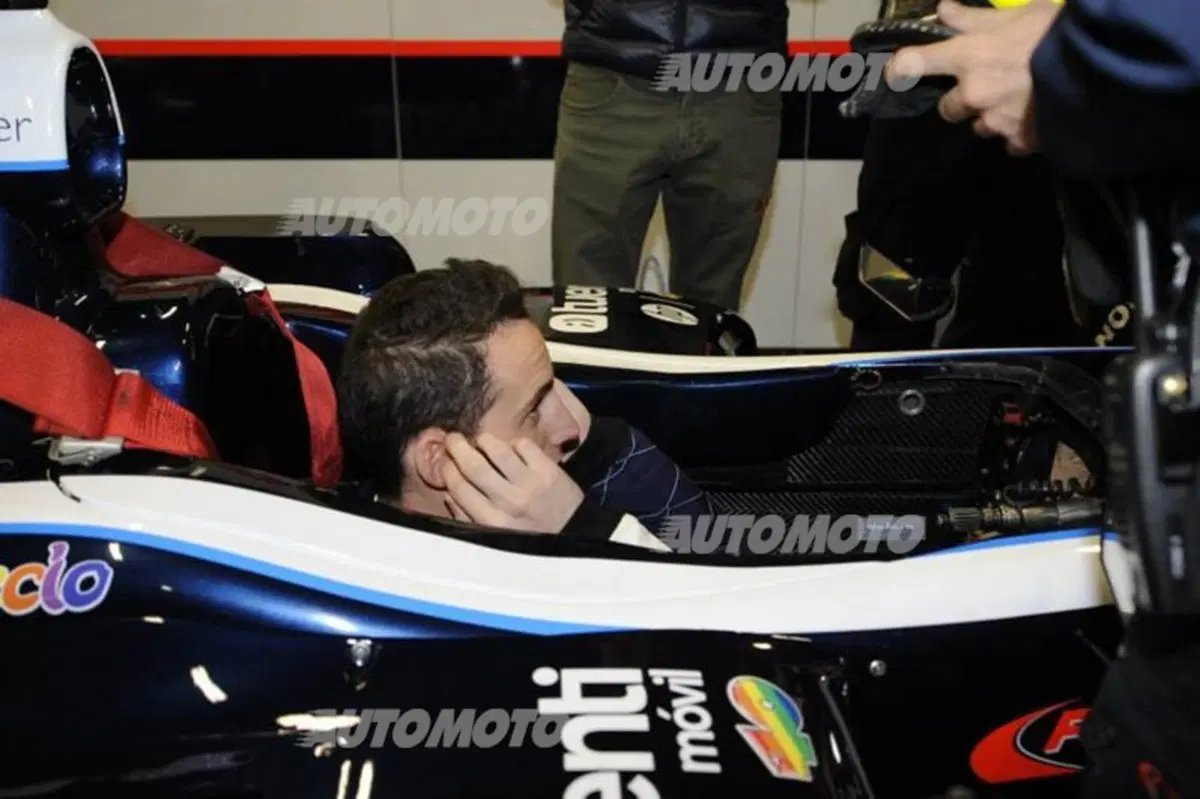 Pol Espargaro ha provato una Formula Renault andando però a sbattere