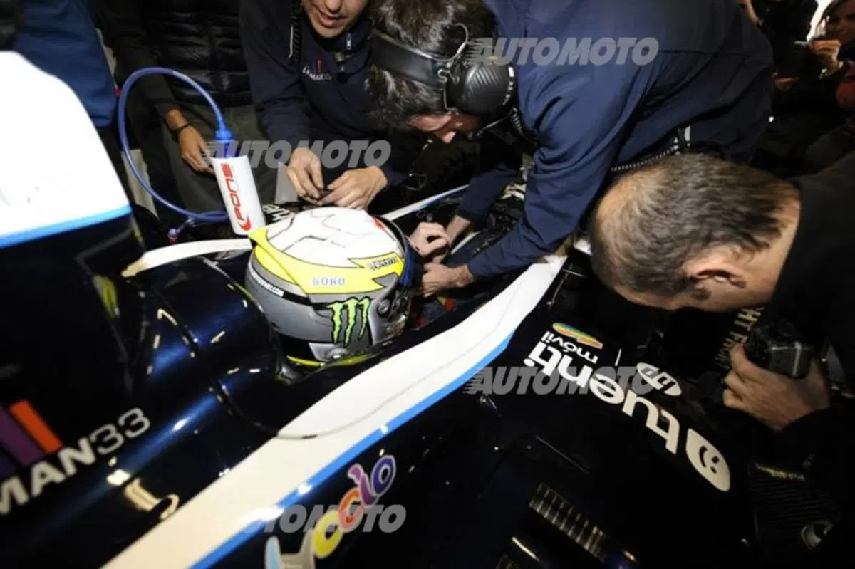 Pol Espargaro ha provato una Formula Renault andando però a sbattere (2)
