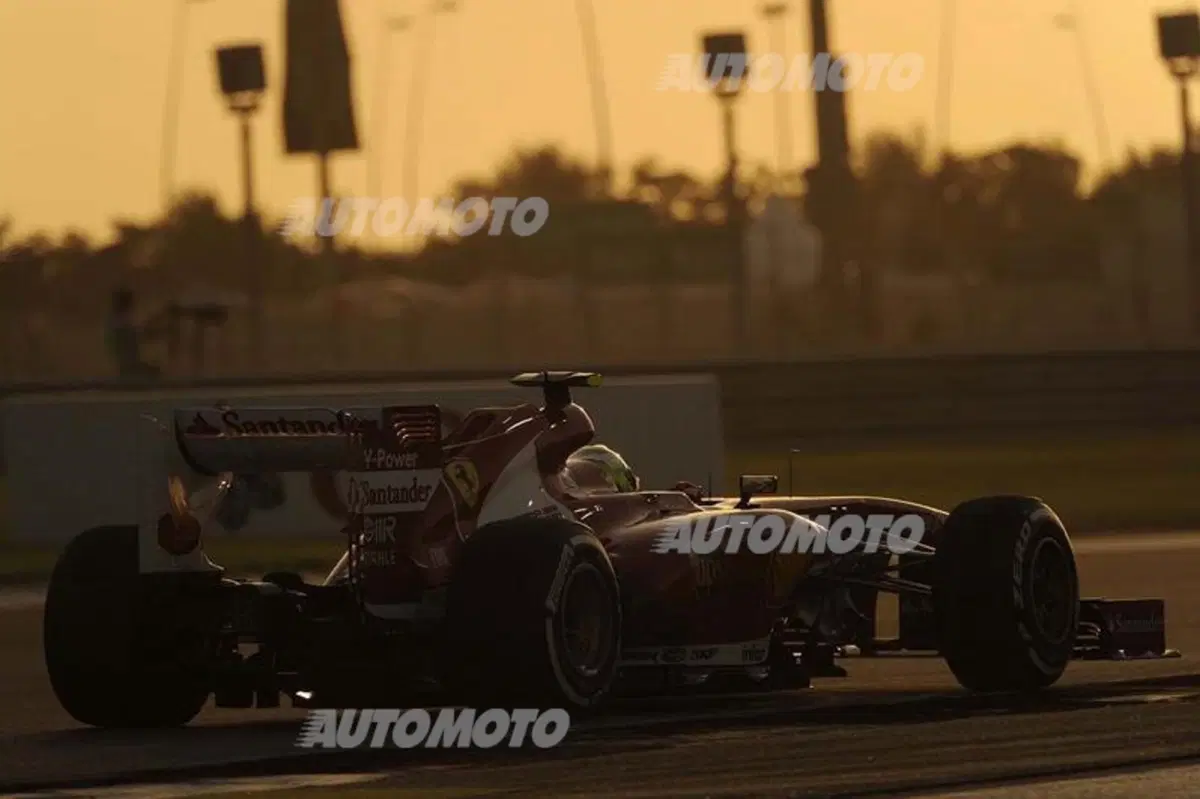 Formula 1 GP Abu Dhabi 2013: le foto più belle di Yas Marina (12)