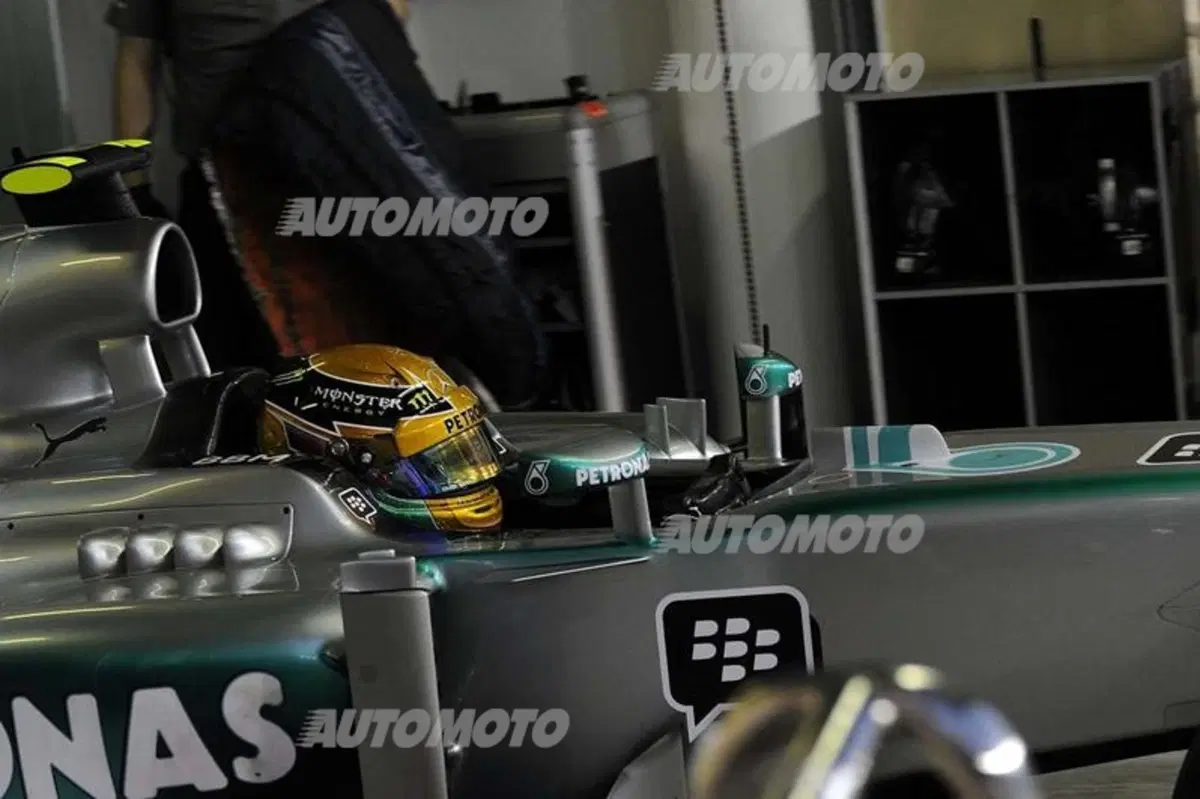 Formula 1 GP Abu Dhabi 2013: le foto più belle di Yas Marina (16)