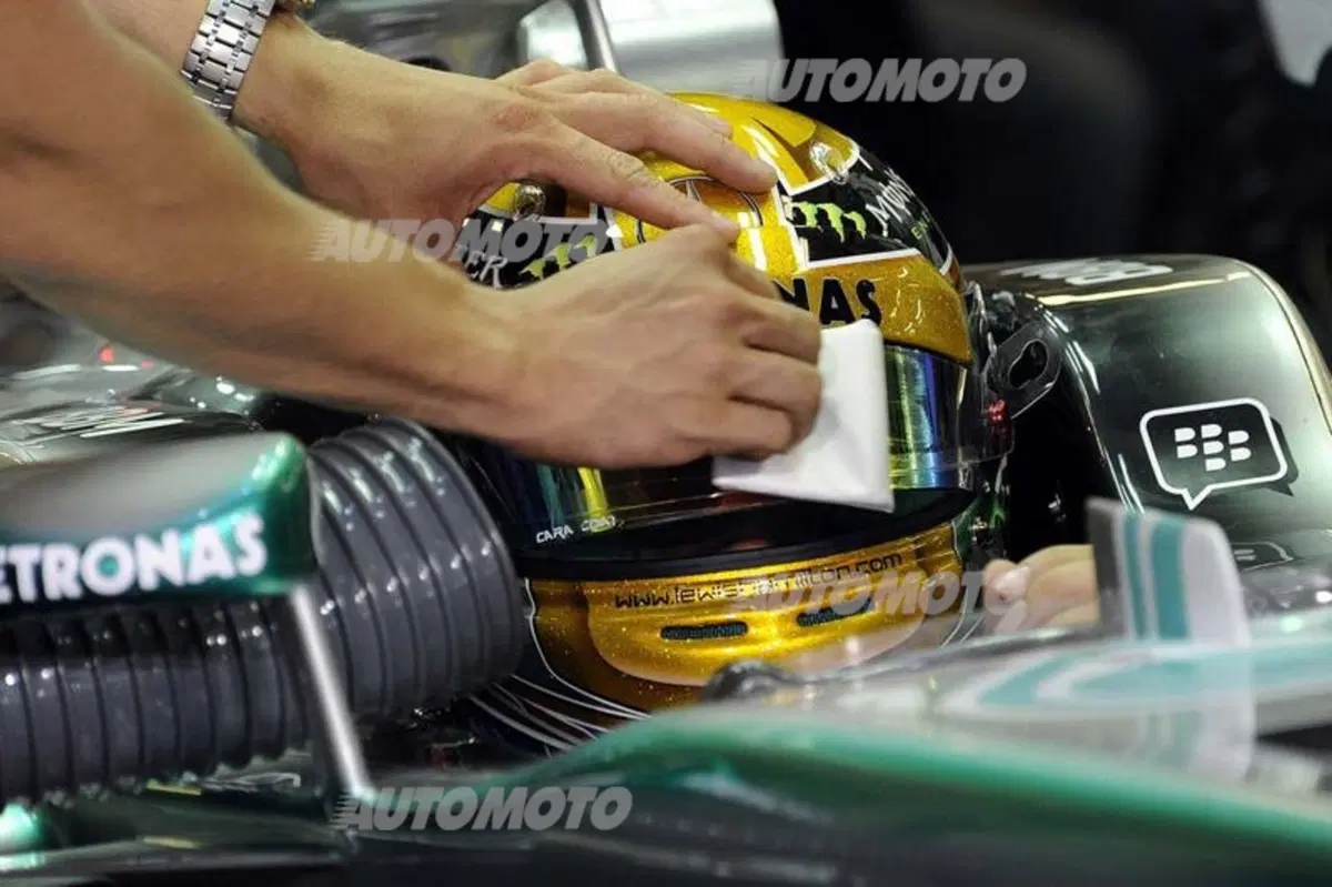 Formula 1 GP Abu Dhabi 2013: le foto più belle di Yas Marina (17)