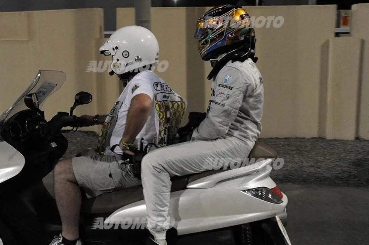 Formula 1 GP Abu Dhabi 2013: le foto più belle di Yas Marina (20)