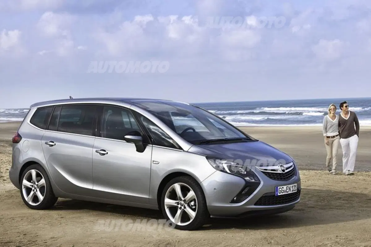 Opel Zafira Tourer 1.6 CDTI (3)