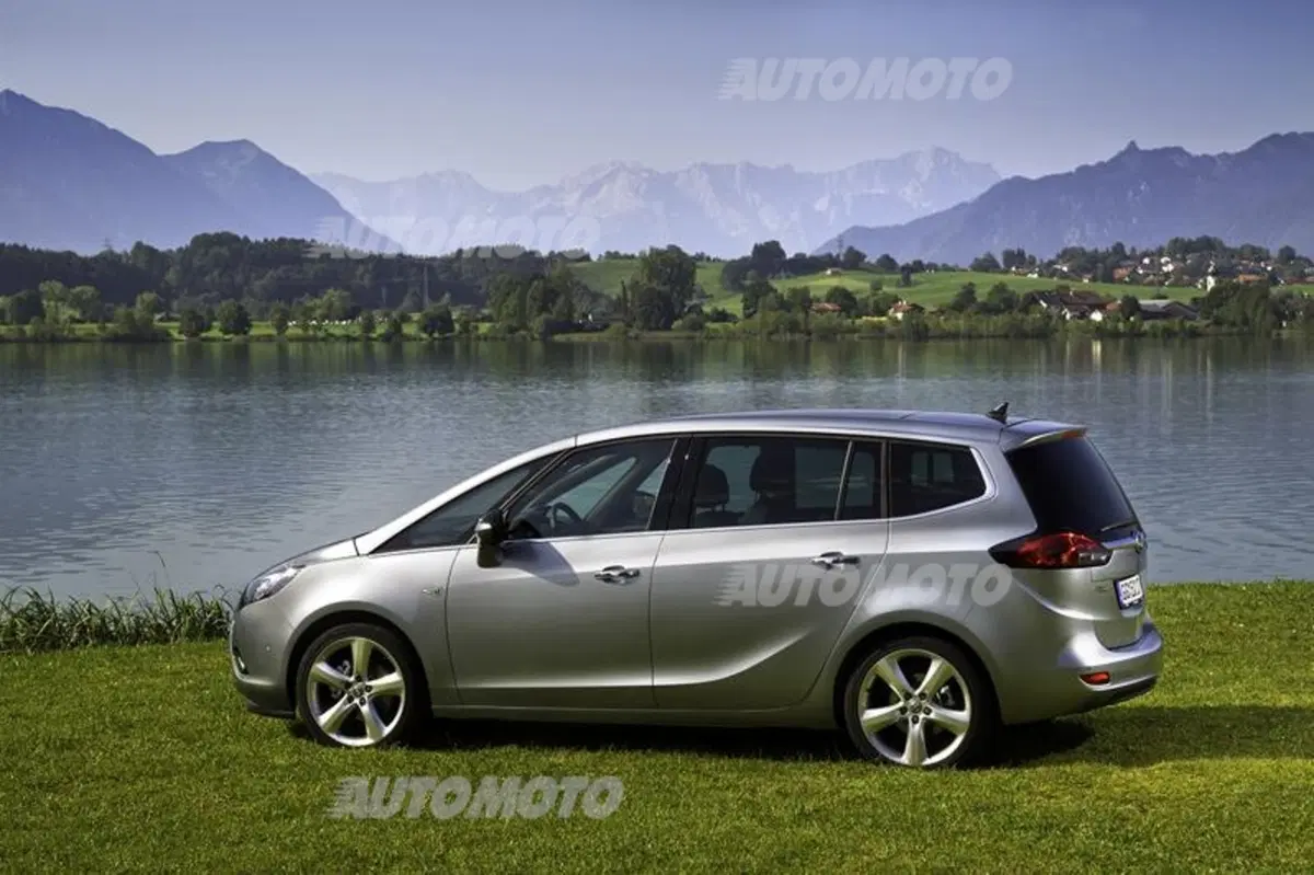 Opel Zafira Tourer 1.6 CDTI (25)