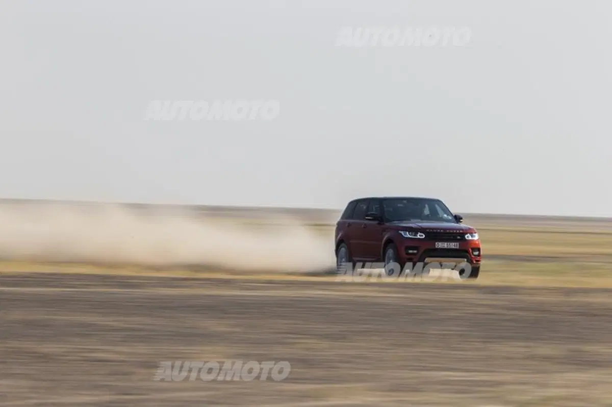 Nuova Range Rover Sport: stabilito il nuovo record per la traversata Empty Quarter (3)