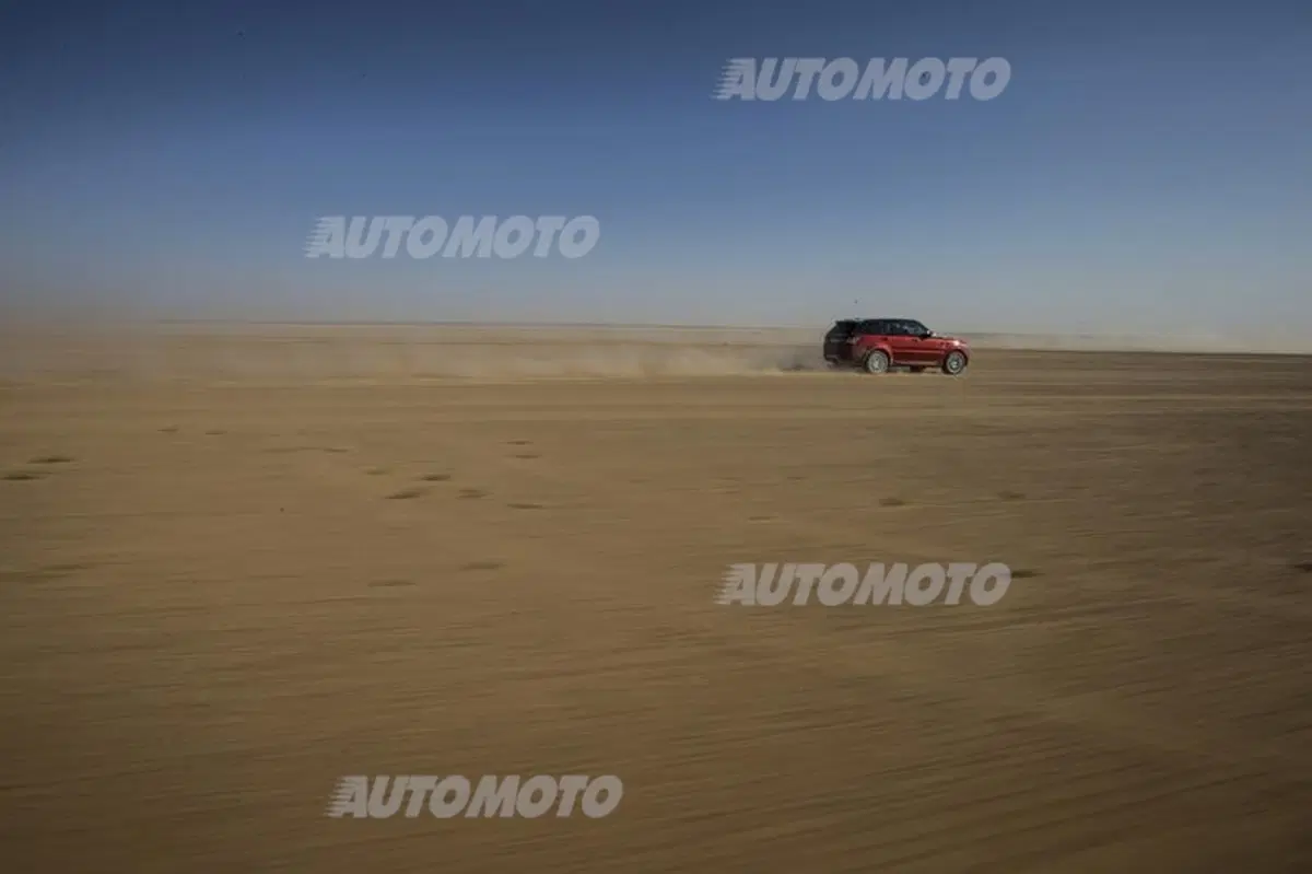 Nuova Range Rover Sport: stabilito il nuovo record per la traversata Empty Quarter (8)