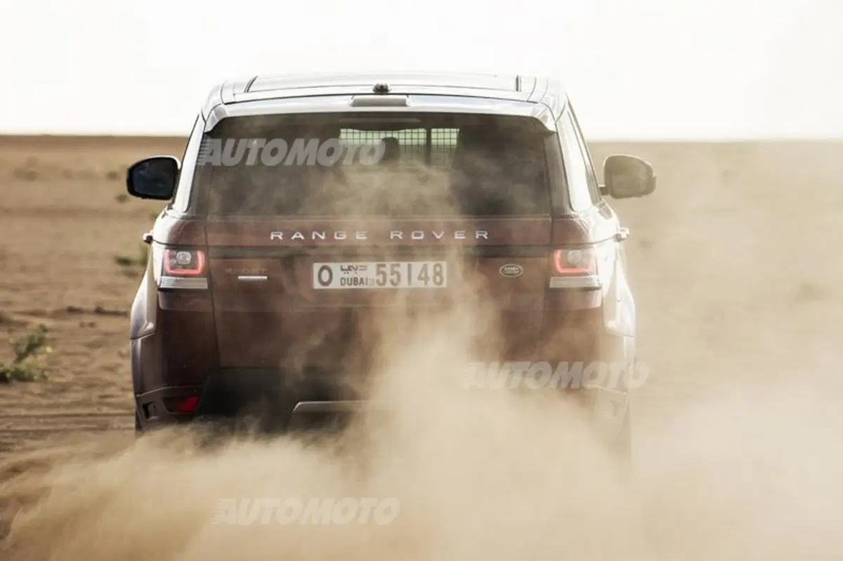 Nuova Range Rover Sport: stabilito il nuovo record per la traversata Empty Quarter (10)