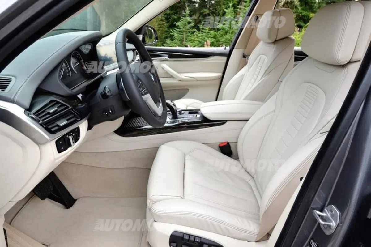 Nuova BMW X5 (38)