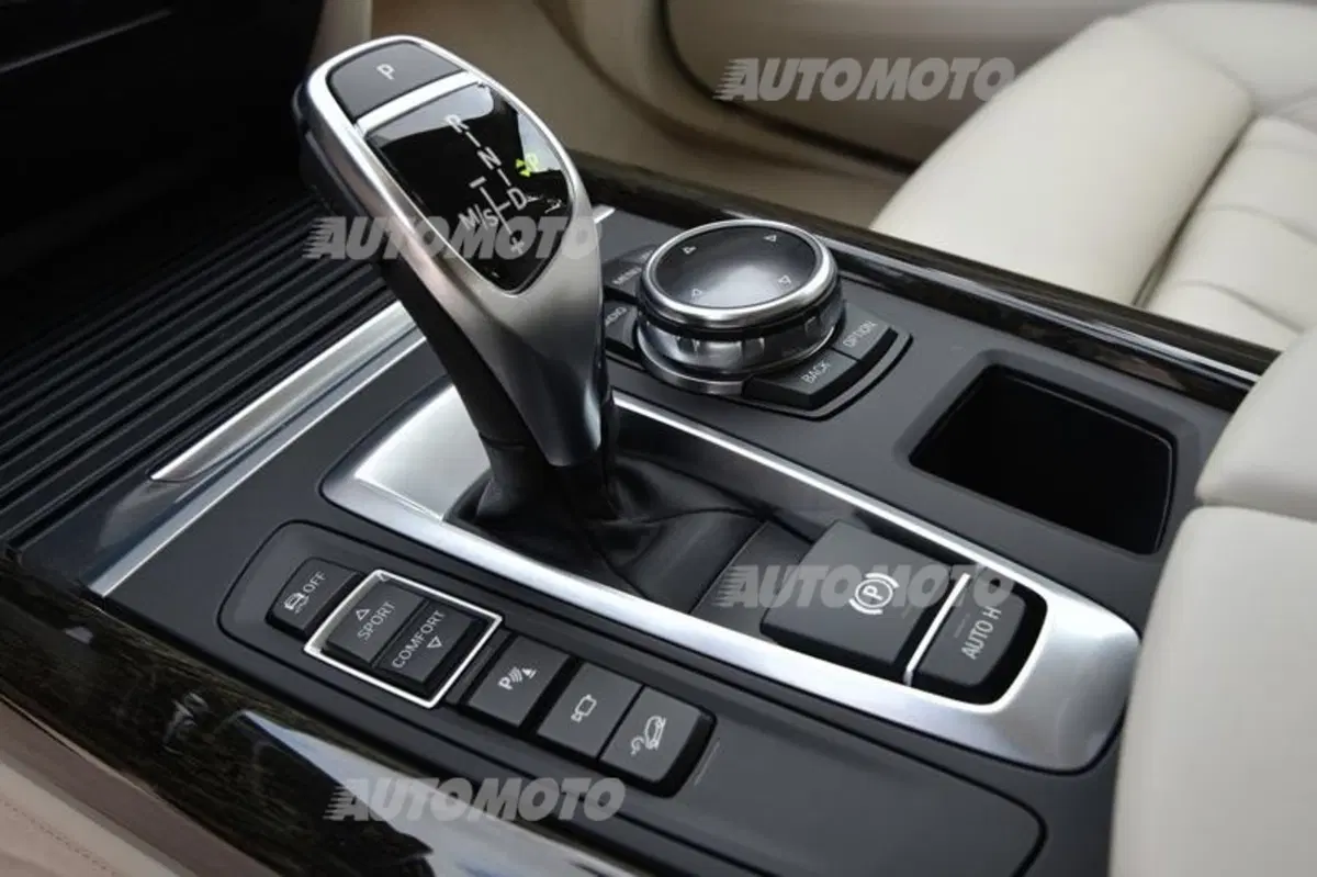 Nuova BMW X5 (42)
