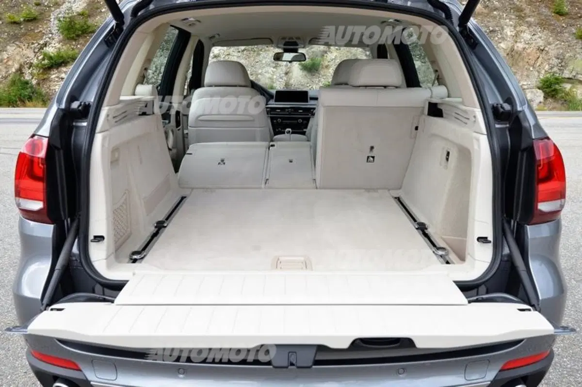 Nuova BMW X5 (50)