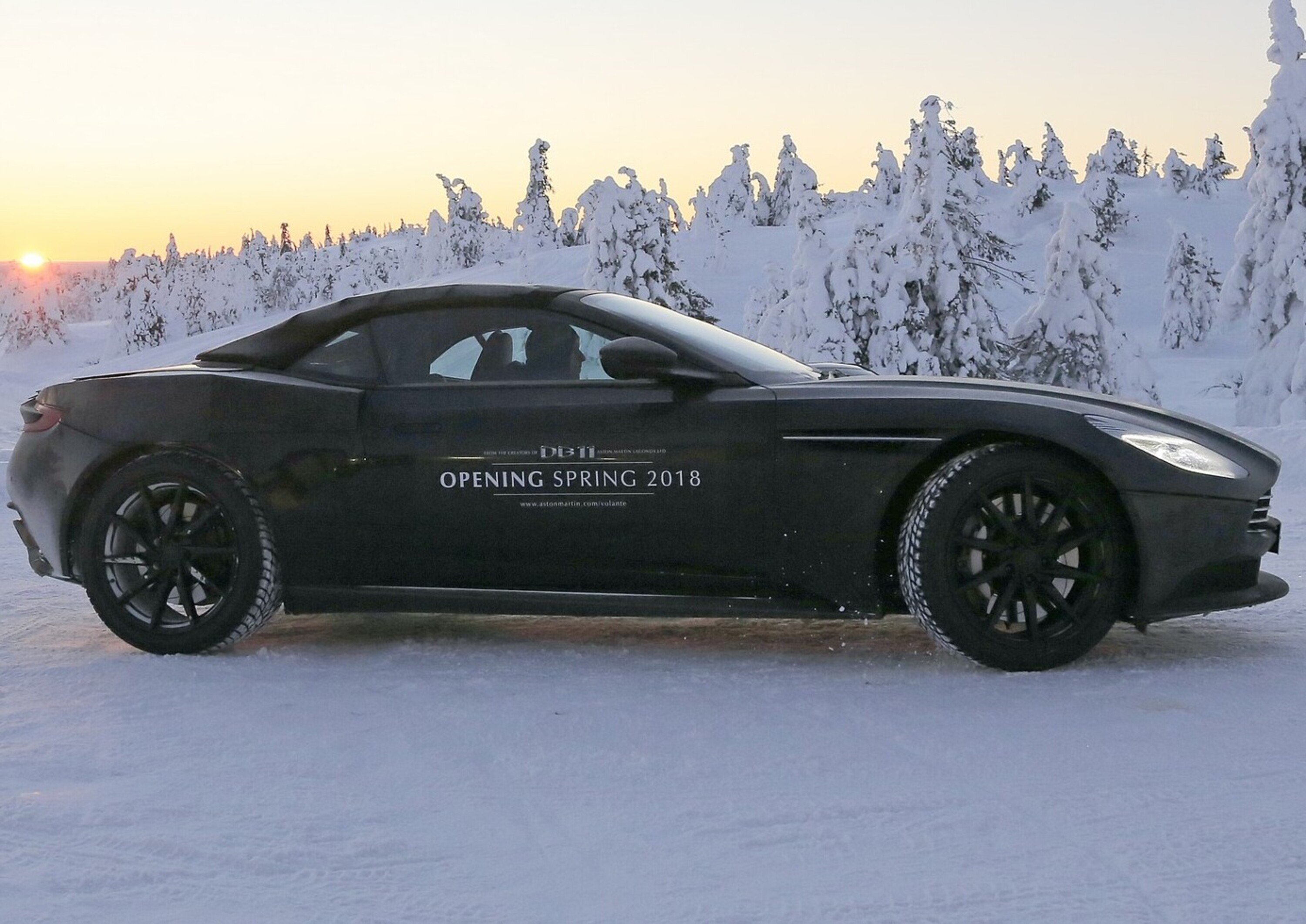 Aston Martin DB11 Volante: testing on the snow