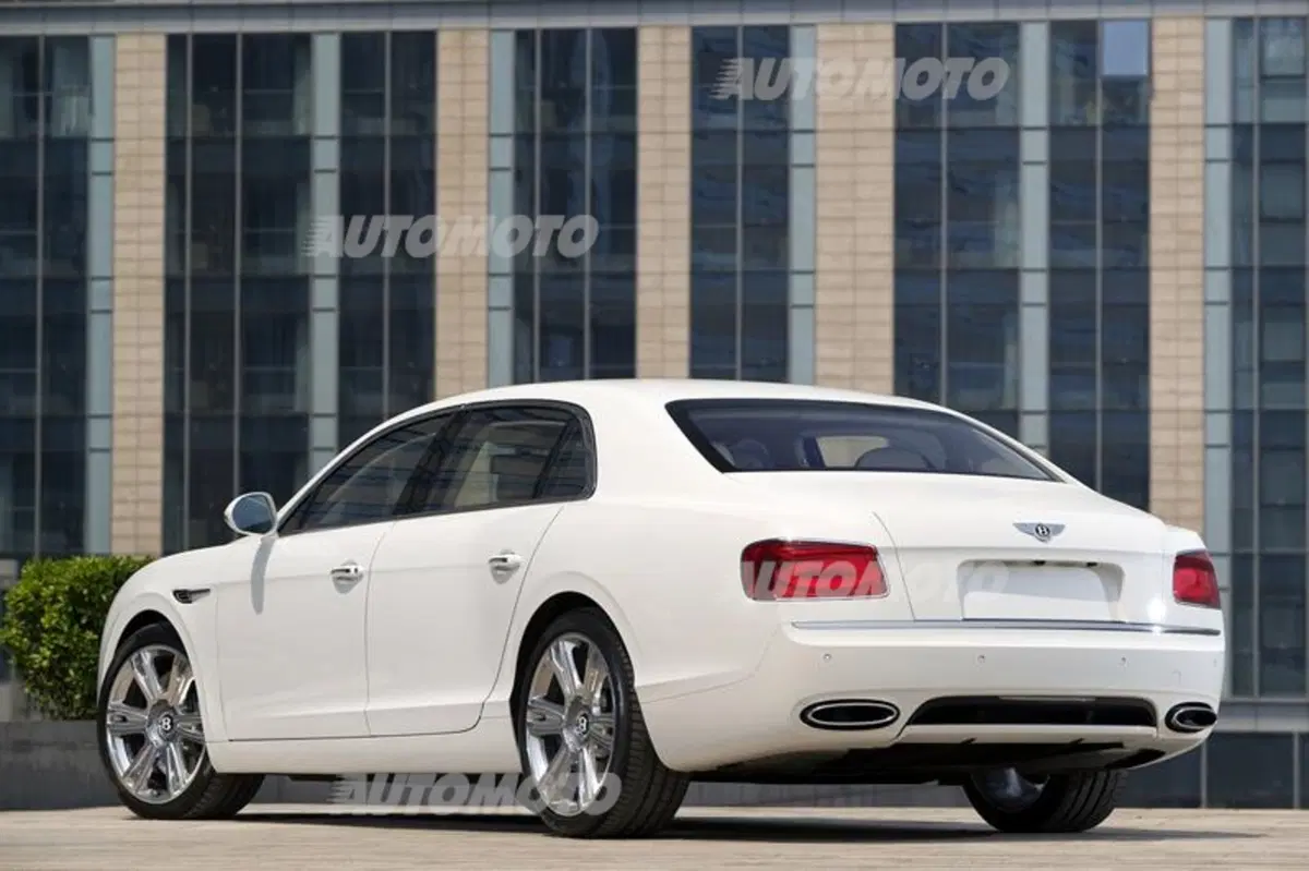 Garavaglia: «Nuova Bentley Flying Spur? Lusso, tecnologia e piacere di guida» (2)
