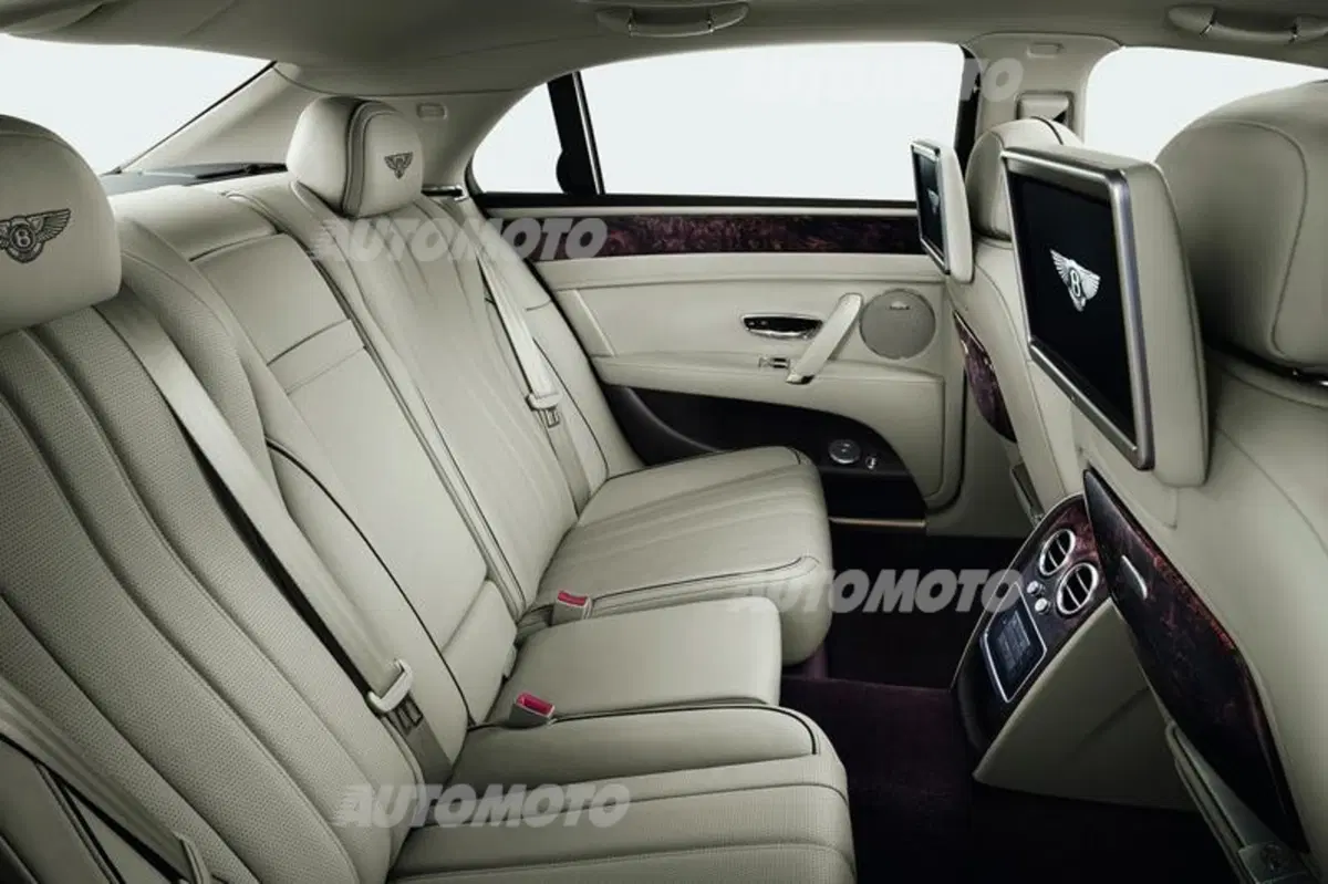 Garavaglia: «Nuova Bentley Flying Spur? Lusso, tecnologia e piacere di guida» (15)