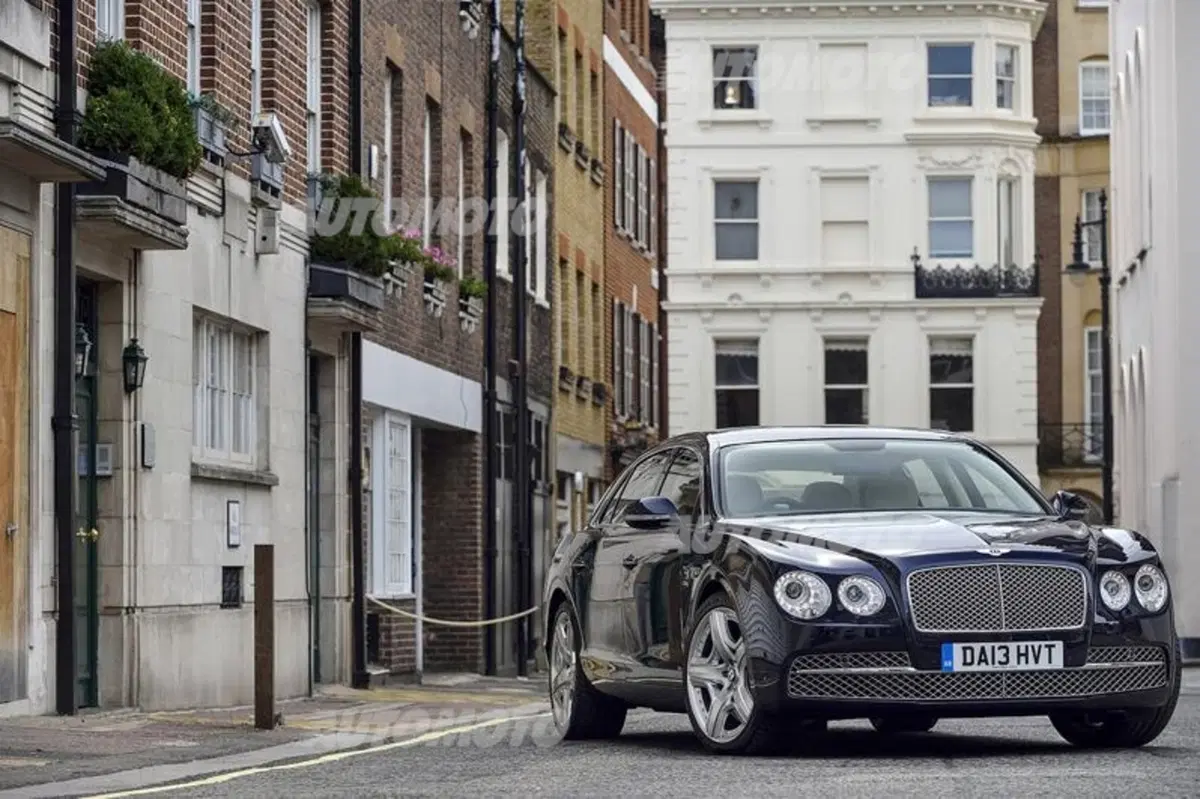 Garavaglia: «Nuova Bentley Flying Spur? Lusso, tecnologia e piacere di guida» (24)